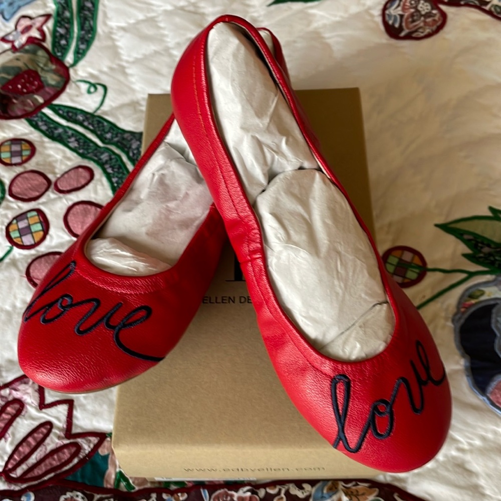 New With Box Ellen Degeneres Love Flats Shoes Slip Ons  Red Girls Size 4.5